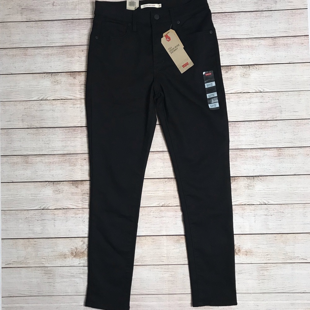 NWT Levi’s 721 High Rise Skinny Jeans size 30